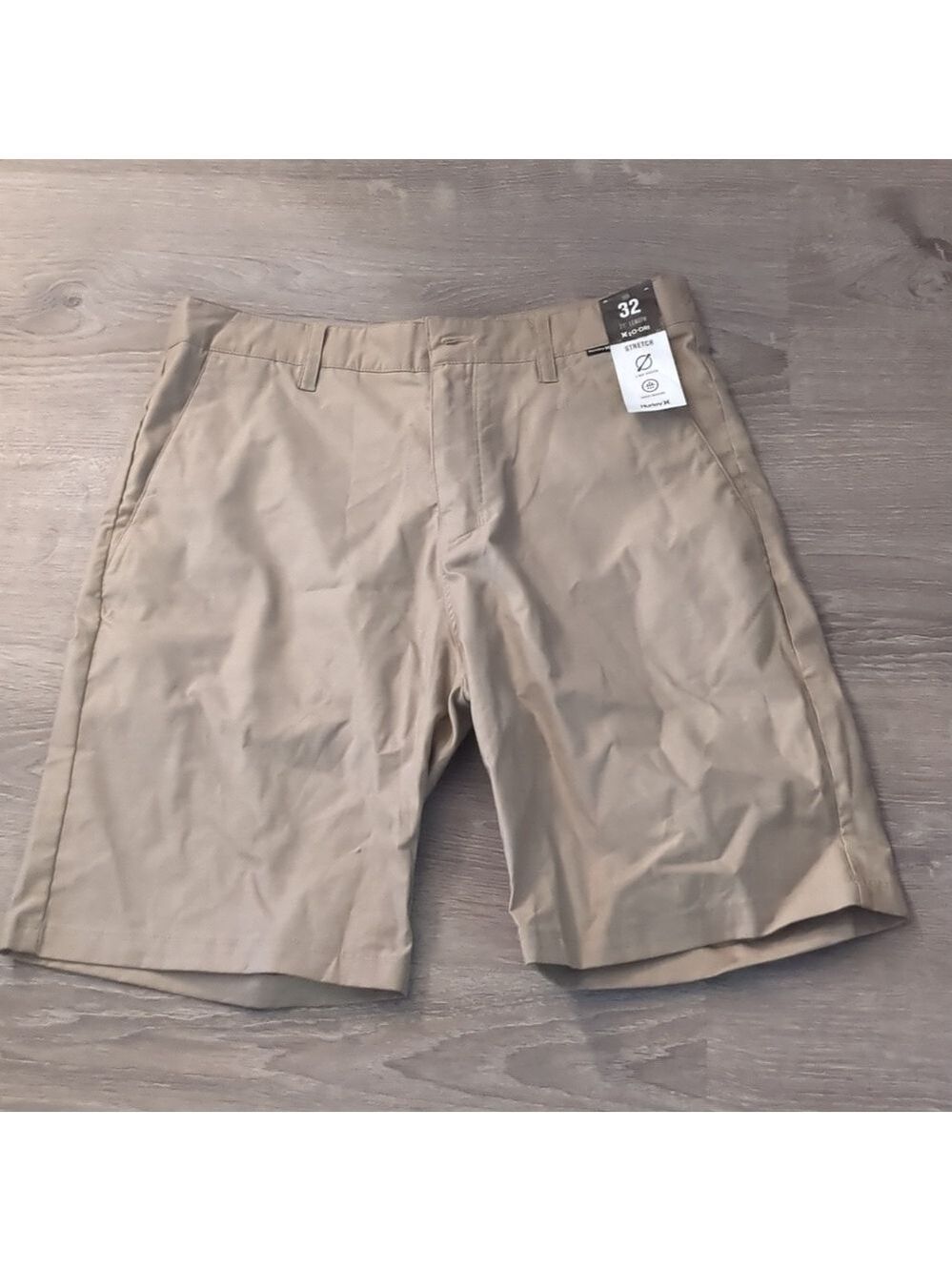 Hurley dri breathe 21 flat front shorts size 32